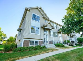 17466 Teton Cir, Lockport, IL 60441