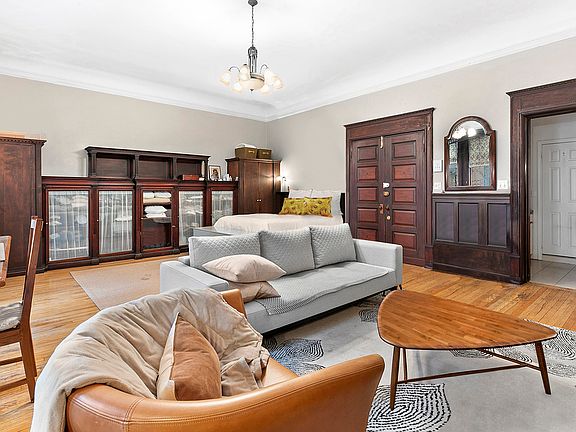 3rd image of 6 Pierrepont St #2A