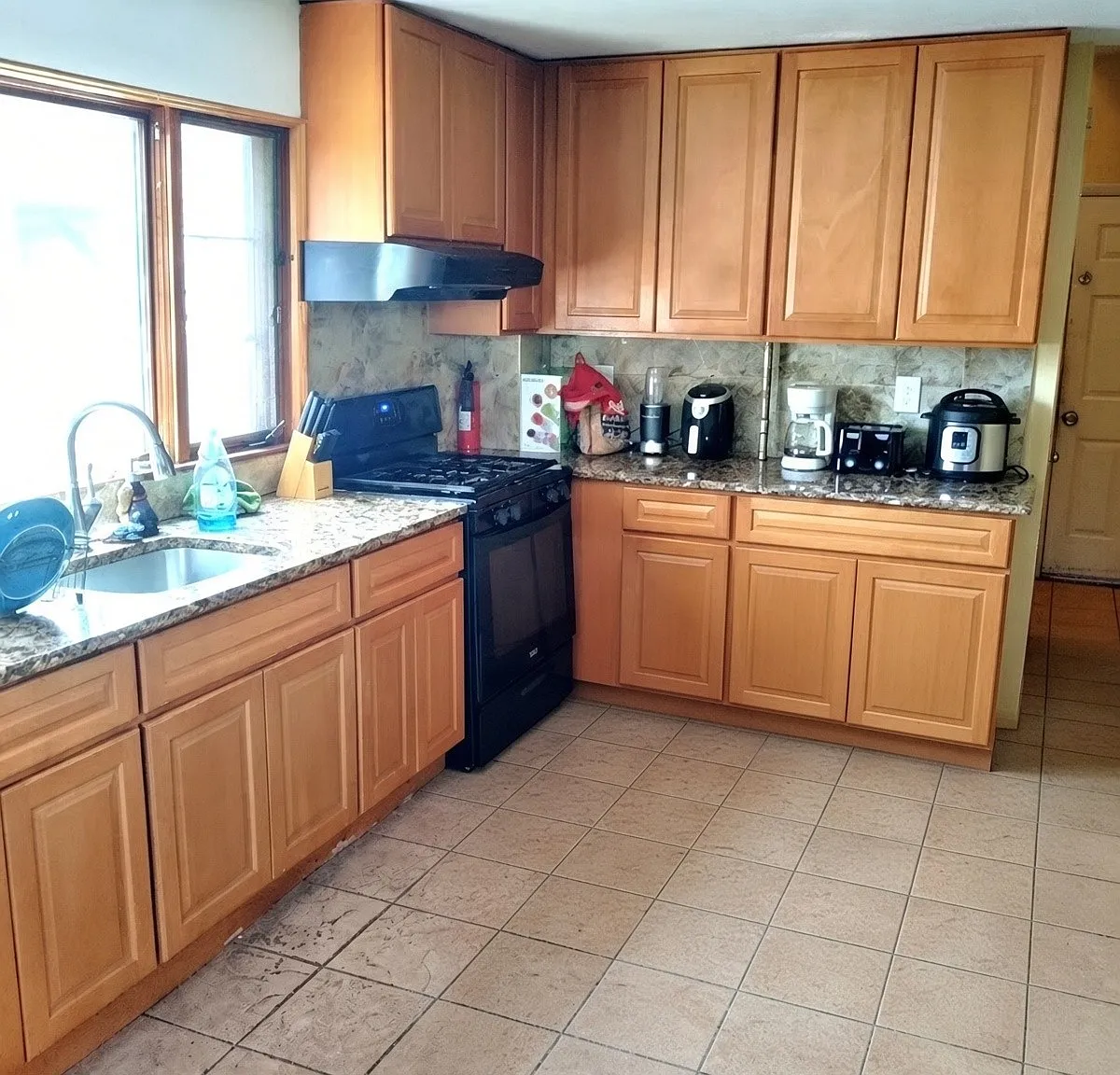 3 bed, 1510 sqft, $950 — Photo 1