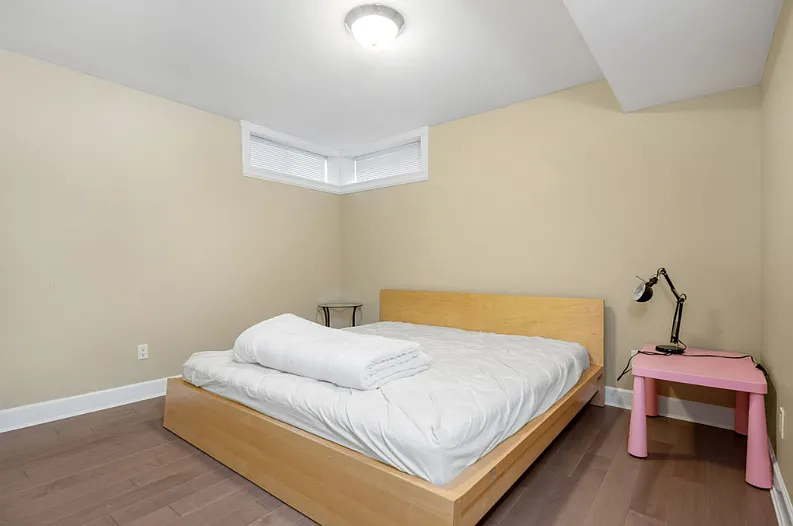 2 bed, 800 sqft, $2,250 — Photo 3