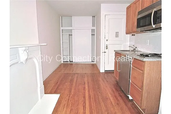 Rented by City Connections Realty | media 11