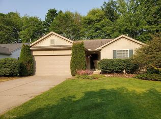 1622 Andover Blvd, Howell, MI 48843