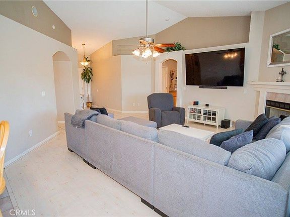 5th image of 324 E Manzanita Dr