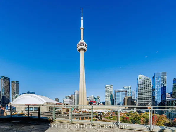 230 Queens Quay W #1515, Toronto, ON M5J 2Y7