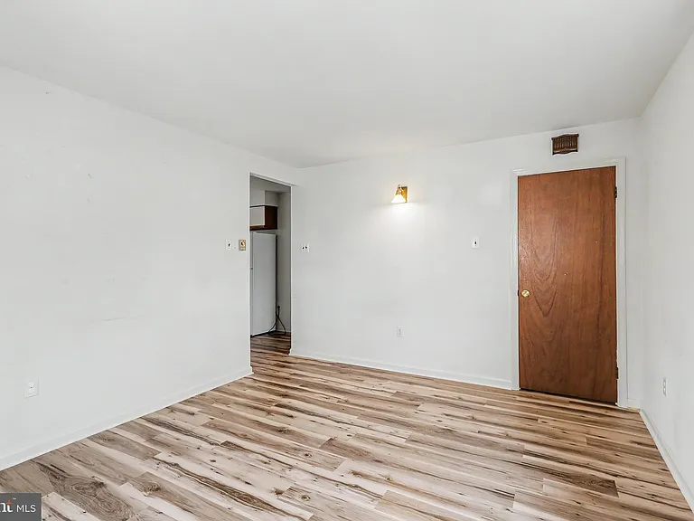 801 Bridge St #2 — Photo 5