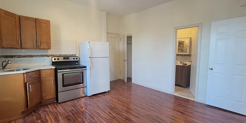 Rented by Highline Residential | media 5