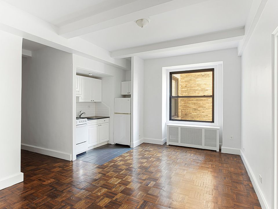 1st image of 160 W 71st St APT 10D