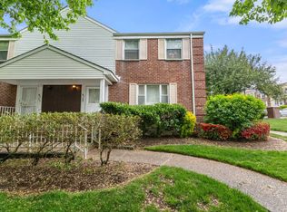 67-27 Cloverdale Blvd #1, Oakland Gardens, NY 11364