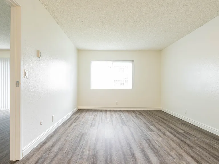 1245 Palomar Pl #86 — Photo 7