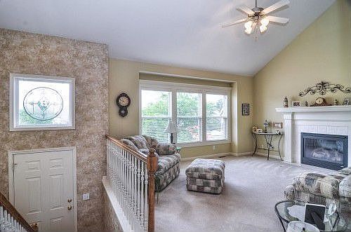 3rd image of 1303 Honeysuckle Ct