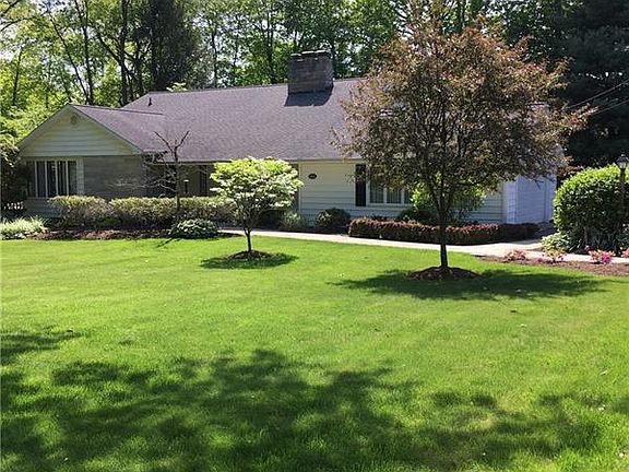 2nd image of 204 Lynwood Dr