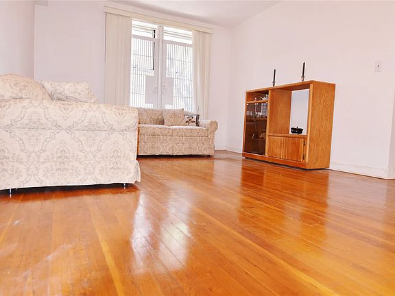 4th image of 66-10 Yellowstone Blvd #5E