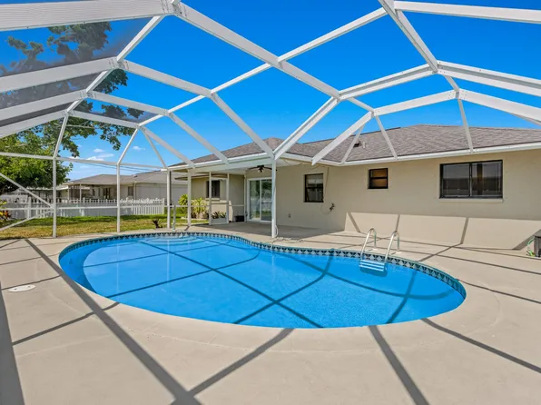 1944 Country Club Blvd, Cape Coral, FL 33990