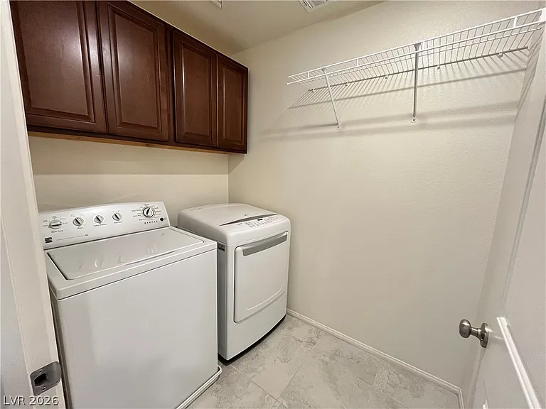 7052 Fossil Lake St — Photo 5