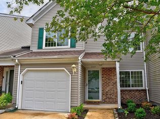309 Nottingham Dr, Chesapeake, VA 23322