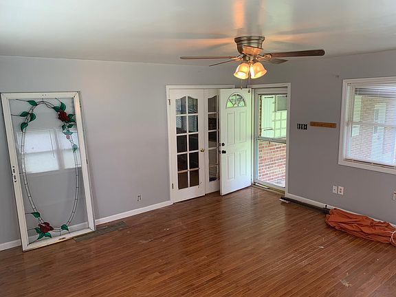 3rd image of 1006 Bakewell Dr