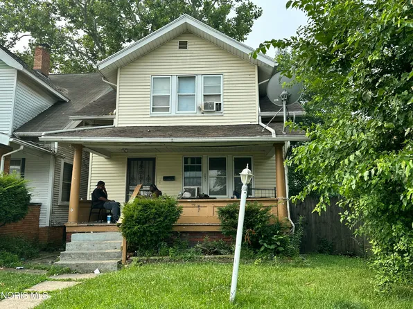1051 Pinewood Ave, Toledo, OH 43607