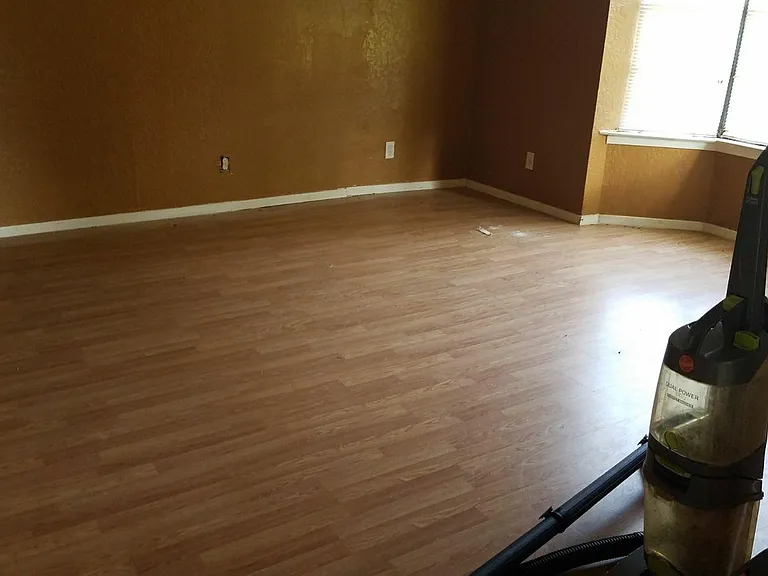 560 Waketon Rd — Photo 5