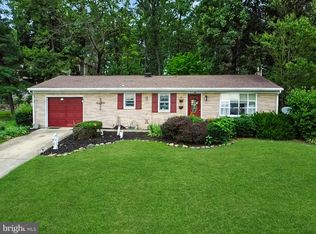 51 Oak Dr, Mount Wolf, PA 17347