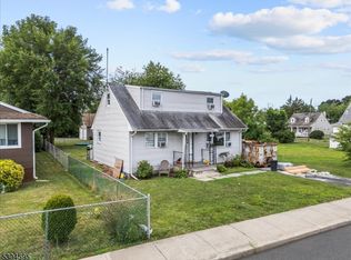 305 Washington Ave, Manville, NJ