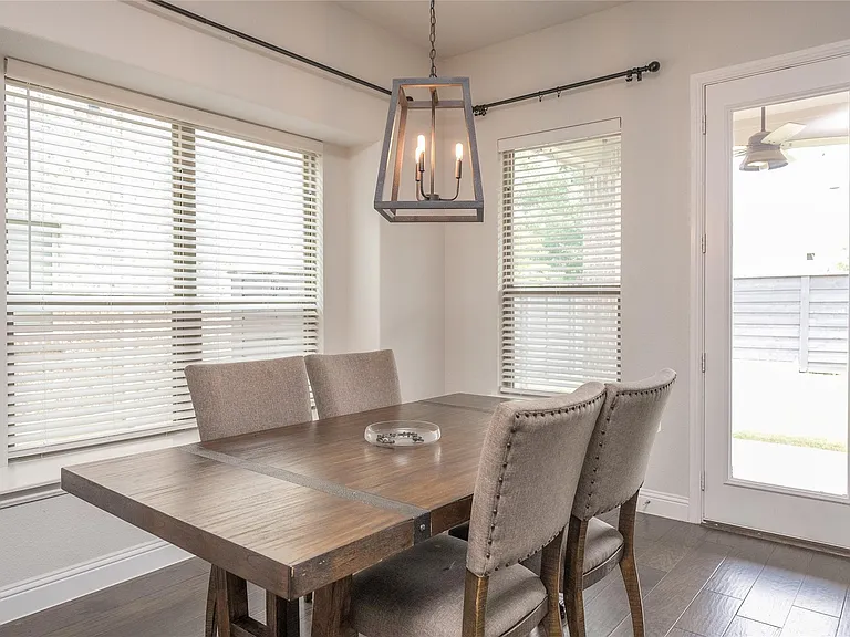 5104 Shallow Pond Dr — Photo 9