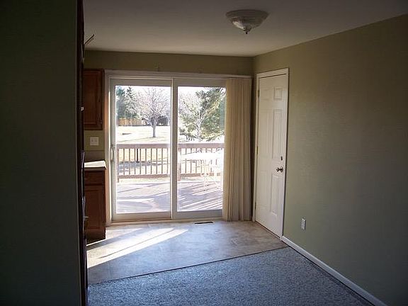 5th image of 1465 Monterey Ct