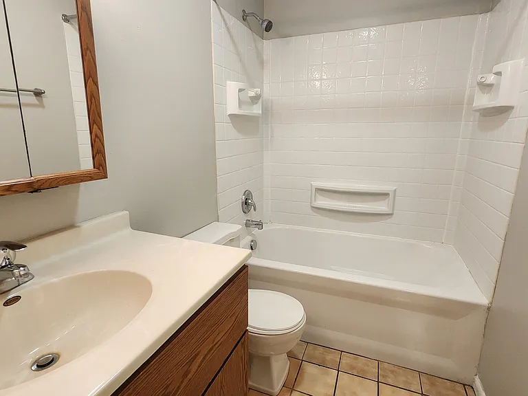 220 E. Lane Ave. — Photo 28