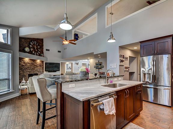 4th image of 1811 Lindberg Ln