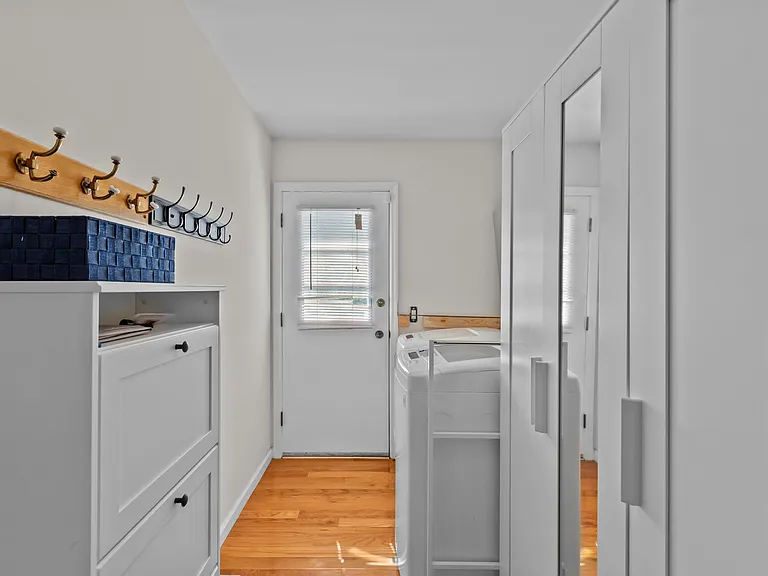 1528 Woodroyal East Dr — Photo 14