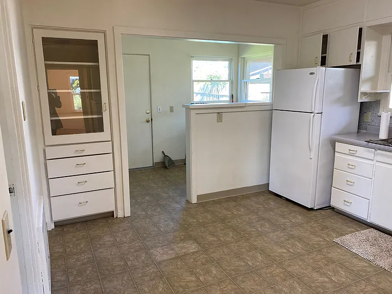 1239 Madison St — Photo 11