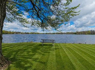 4492 E Bear Lake Rd, Osseo, MI 49266
