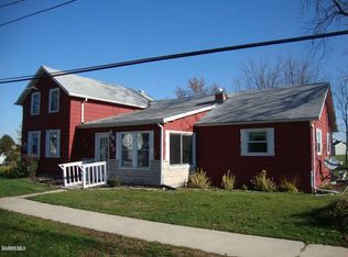 103 N Locust Ave, Forreston, IL 61030