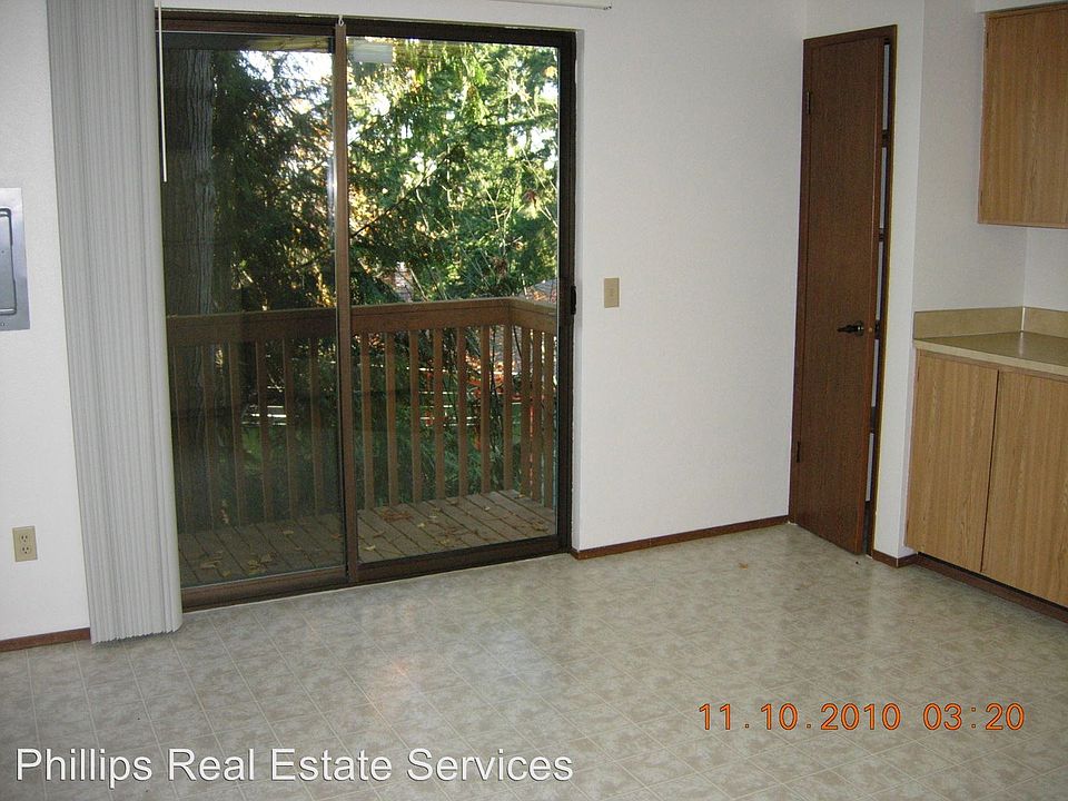 2nd image of 3712 188th St SW APT 7