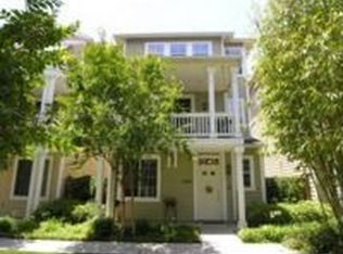 2284 N Ontario St, Burbank, CA 91504
