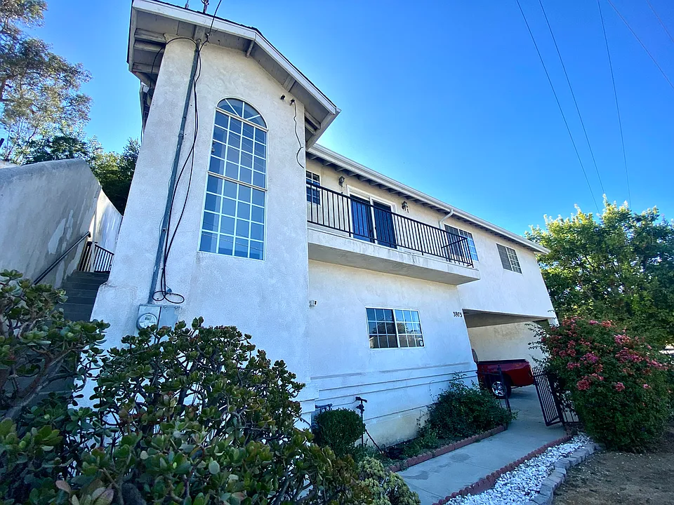 3973 Verdugo Rd