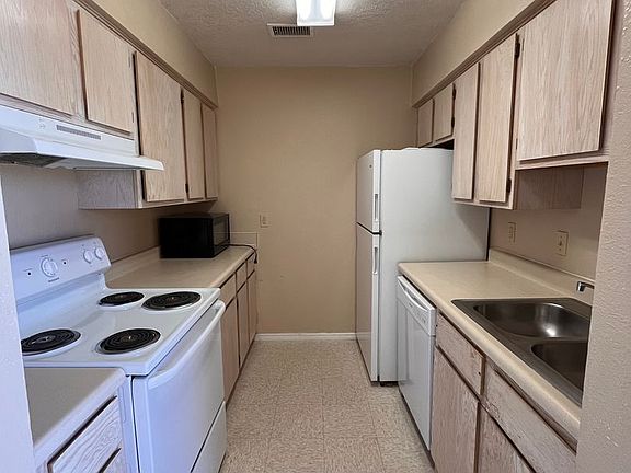 5th image of 1500 Echols Ave #D-7