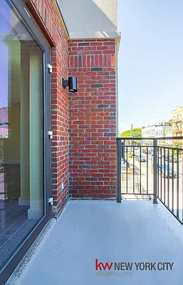 Rented by Keller Williams NYC | media 22