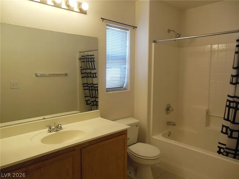 7571 Redwood Point St — Photo 8