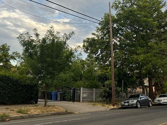 3rd image of 3754 2nd Ave