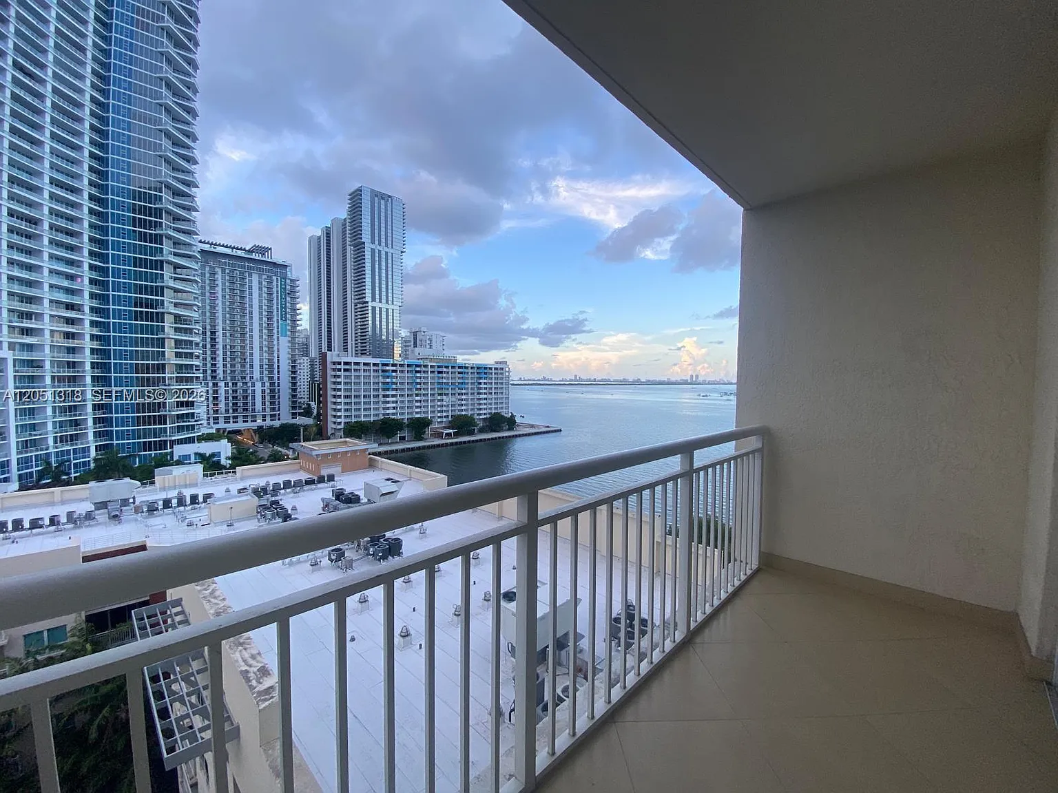 Cite Condo — Photo 2