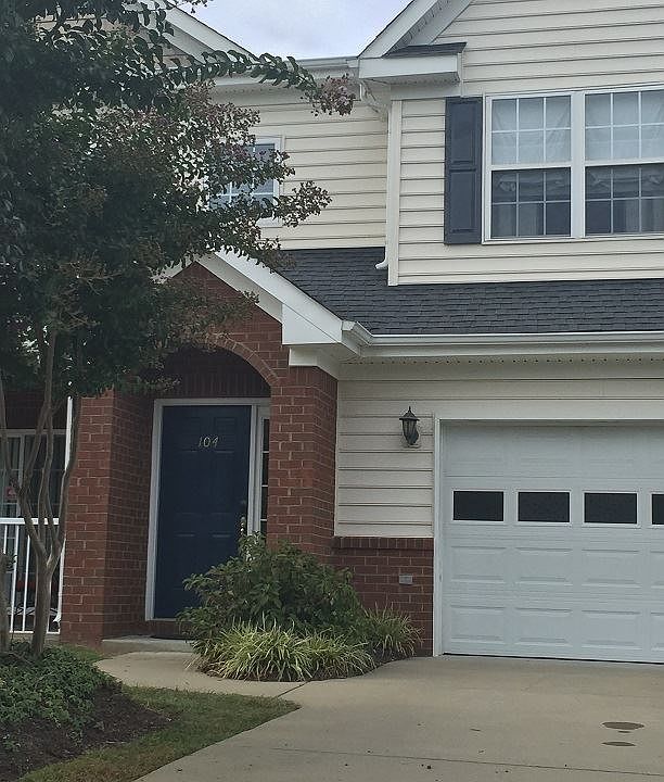 1st image of 104 Kinde Cir