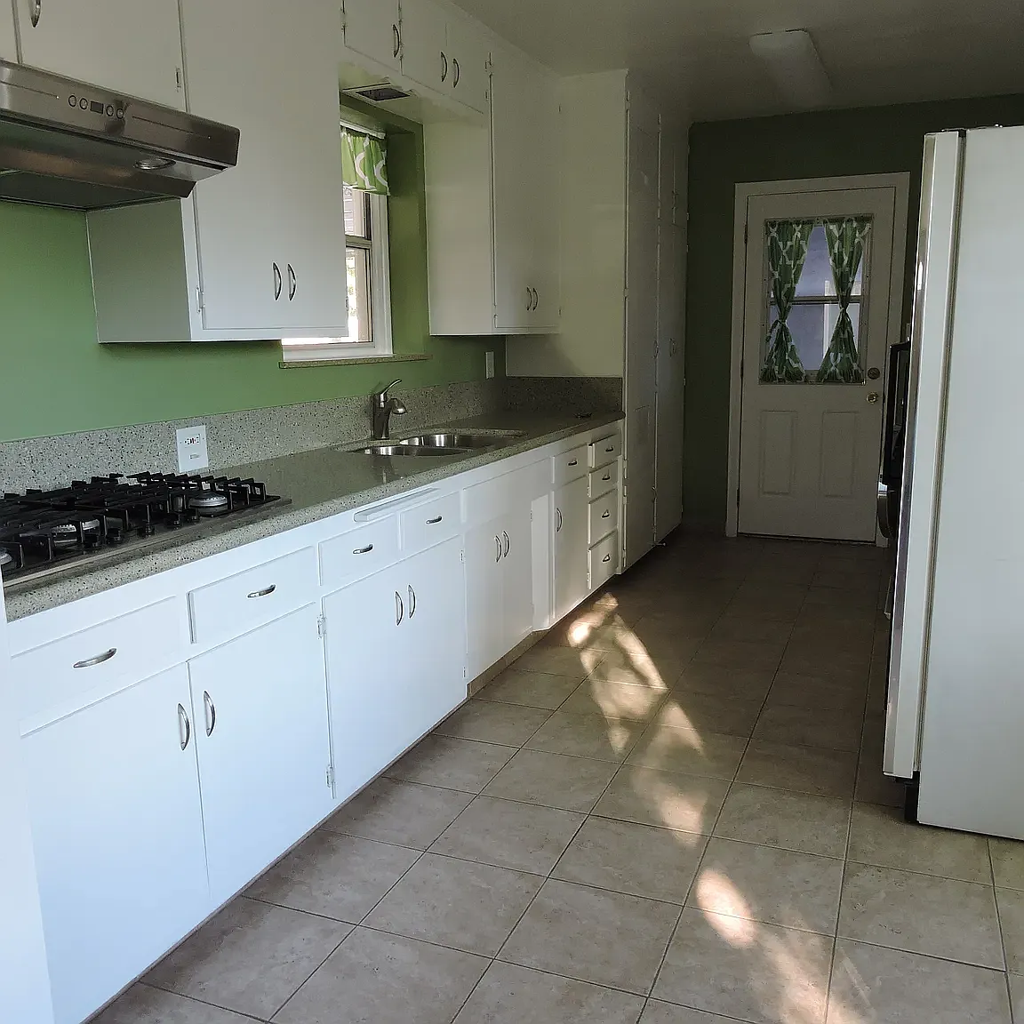 2 bed, 1215 sqft, $3,000 — Photo 4