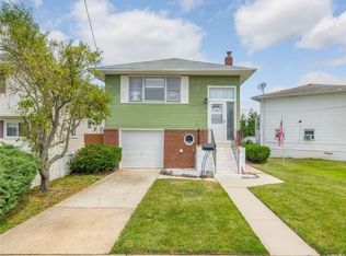 38 Radcliffe Rd APT 1, Island Park, NY 11558