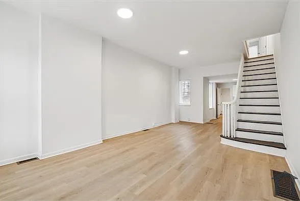 2508 N Sartain St — Photo 1