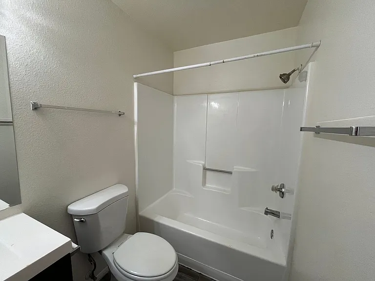 3034 E Cicero St #202 — Photo 15