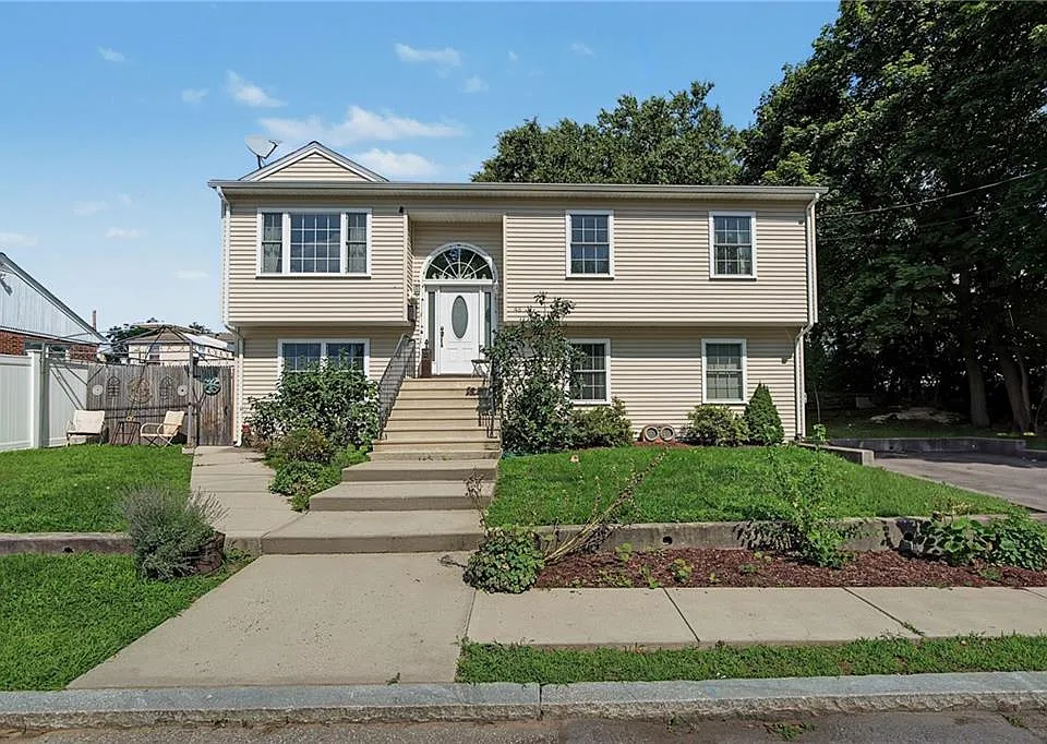 45 Oakwood Ave