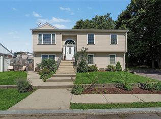 45 Oakwood Ave, Providence, RI 02909
