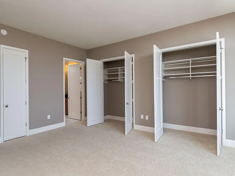 122 N Harrington St #825 — Photo 9