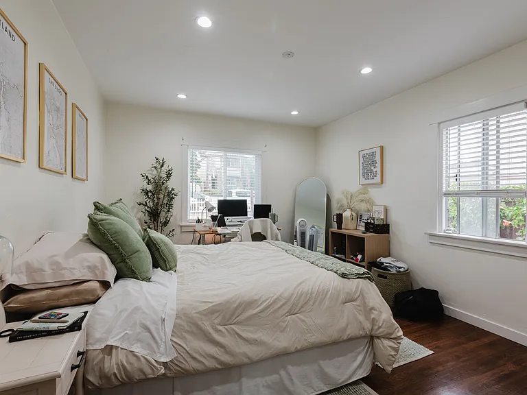 2251 Felspar St — Photo 21