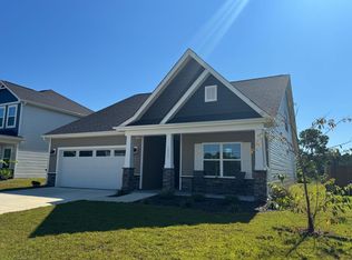 1022 Terraces Ln, Hampstead, NC 28443